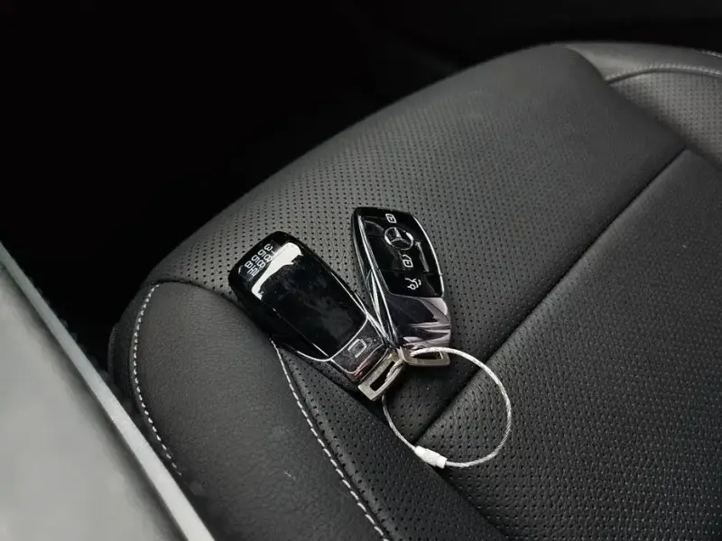 2022 Mercedes-Benz E-Класс с пробегом 27 251 км