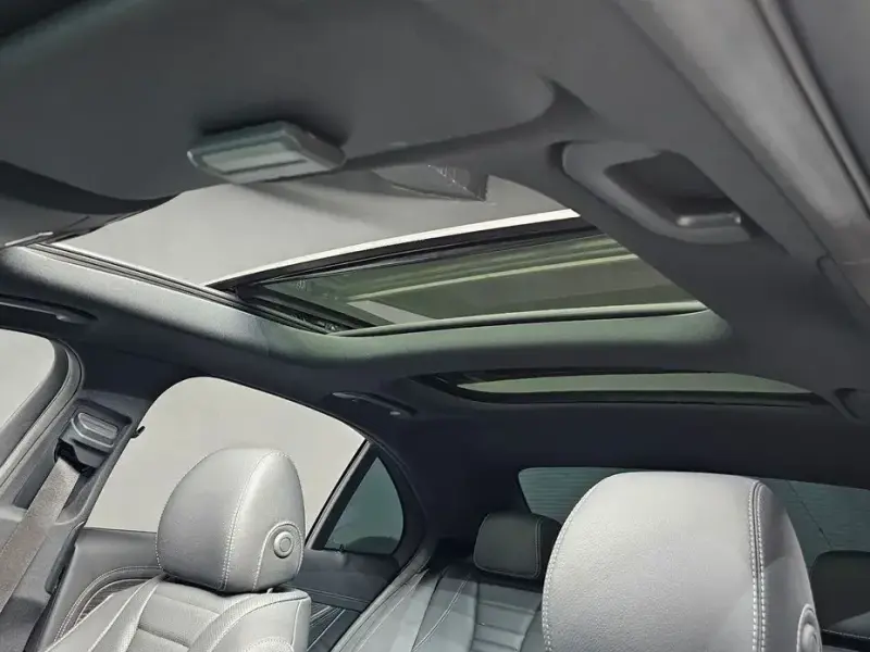 2022 Mercedes-Benz E-Класс с пробегом 27 251 км