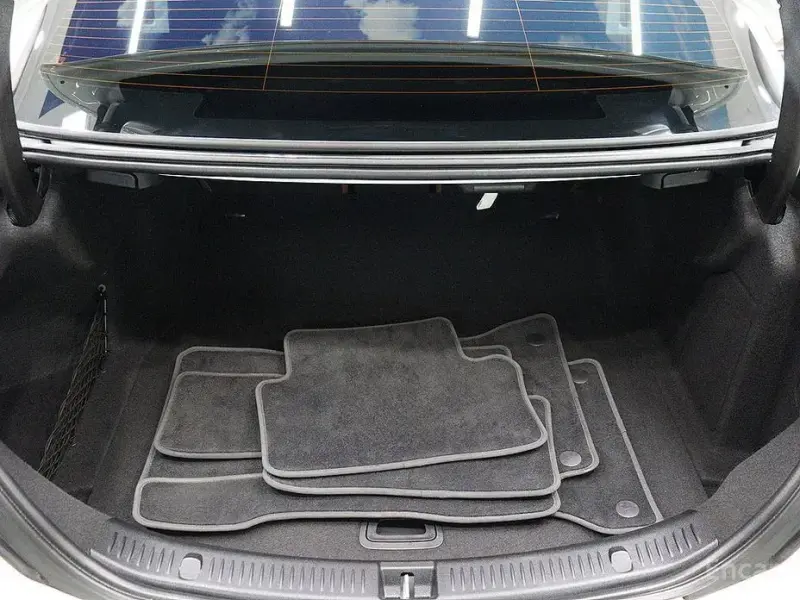2023 Mercedes-Benz E-Класс с пробегом 33 465 км
