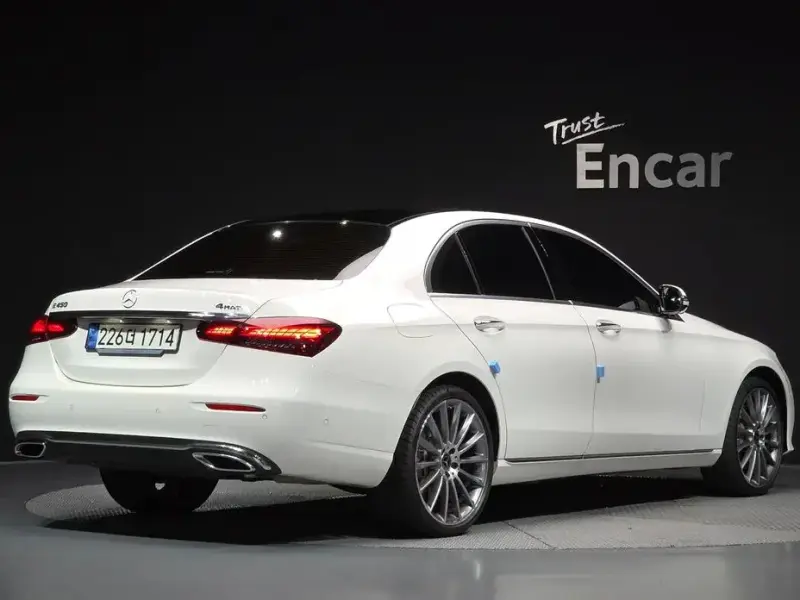 2023 Mercedes-Benz E-Класс с пробегом 7 416 км