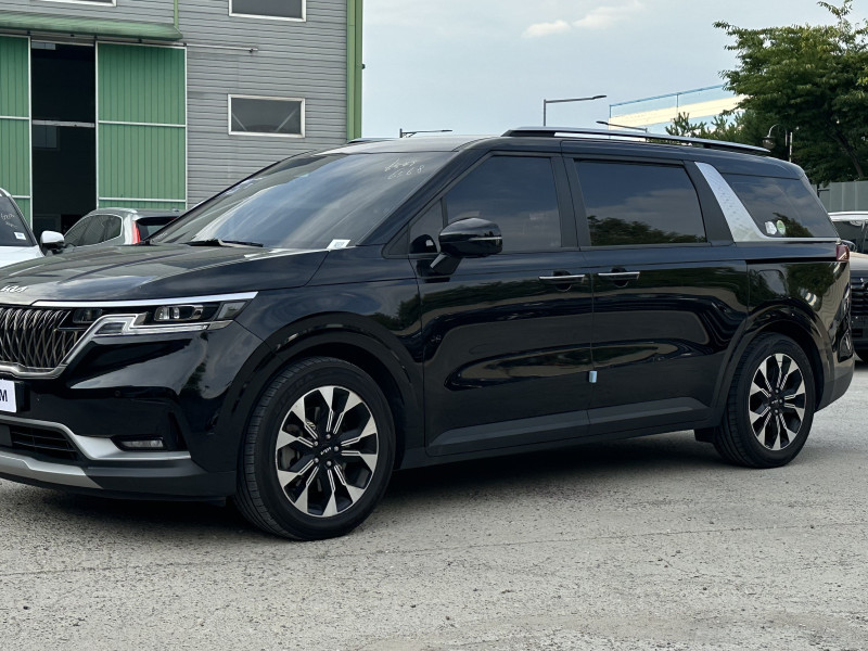 2022 Kia Carnival с пробегом 141 245 км