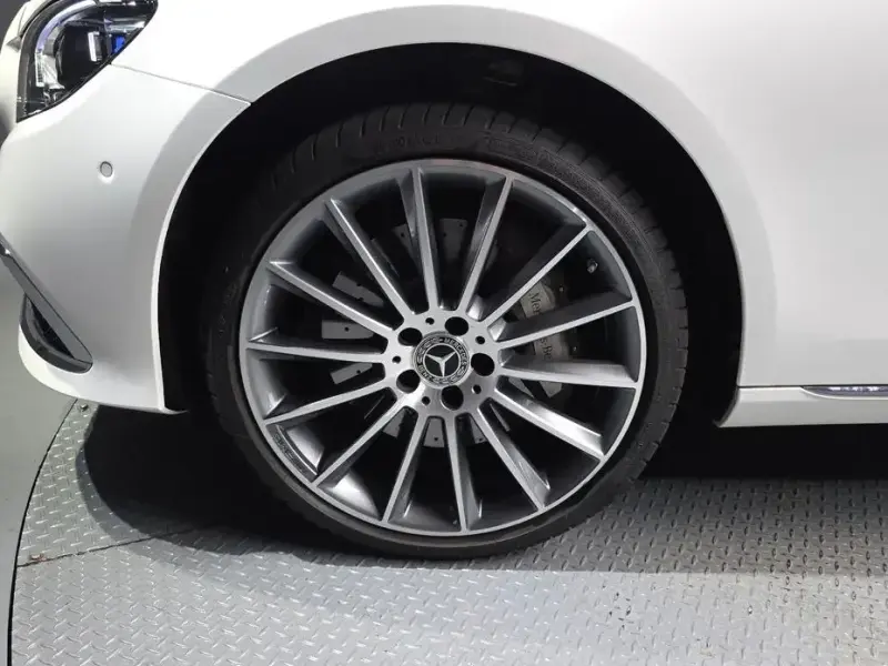 2023 Mercedes-Benz E-Класс с пробегом 7 416 км