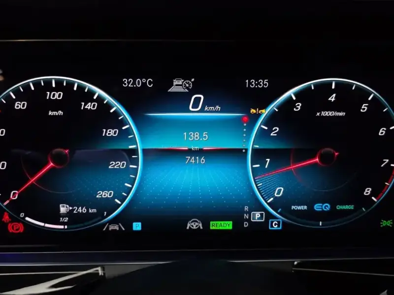 2023 Mercedes-Benz E-Класс с пробегом 7 416 км