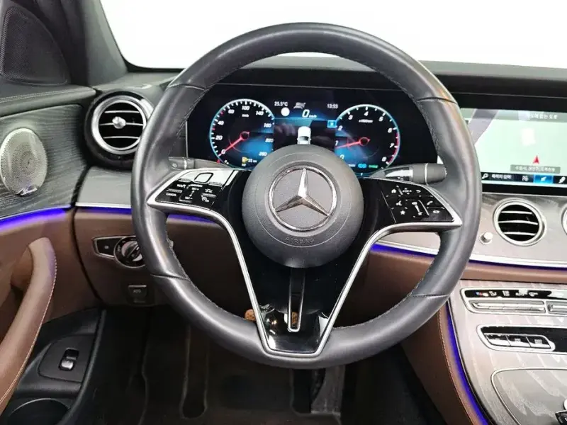 2022 Mercedes-Benz E-Класс с пробегом 75 980 км