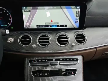 2022 Mercedes-Benz E-Класс с пробегом 75 980 км