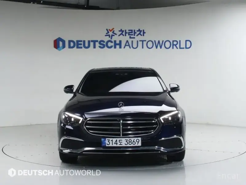 2022 Mercedes-Benz E-Класс с пробегом 52 645 км