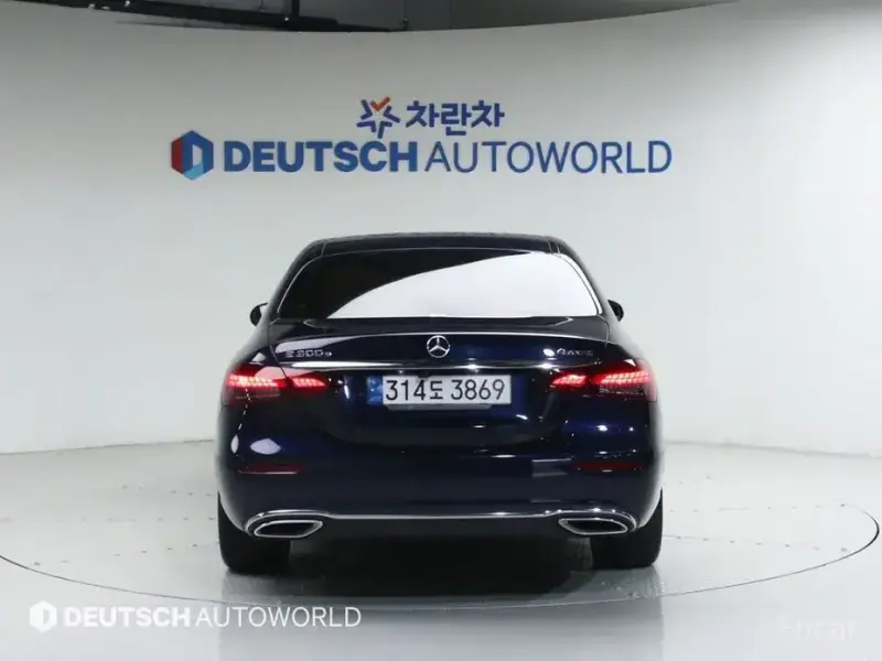 2022 Mercedes-Benz E-Класс с пробегом 52 645 км