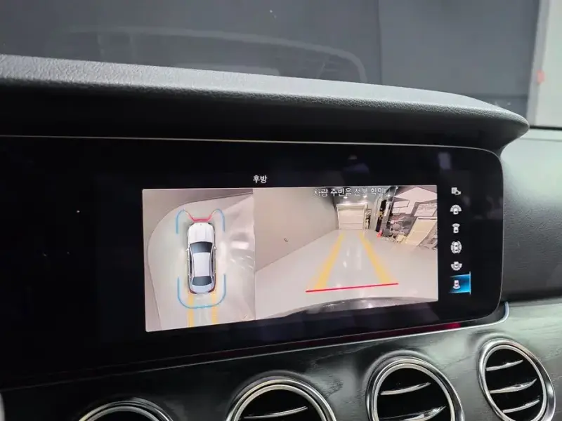 2023 Mercedes-Benz E-Класс с пробегом 70 057 км