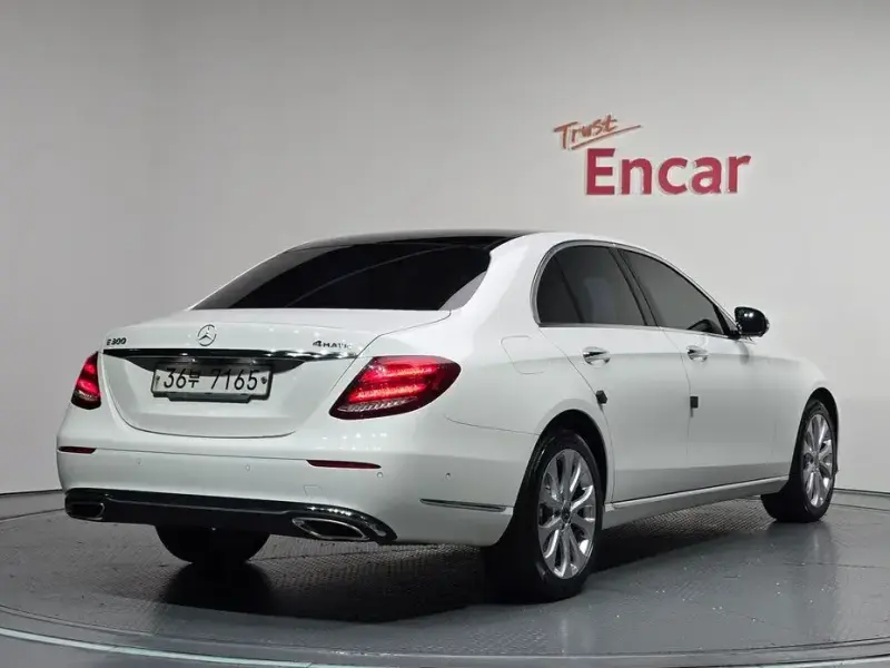 2019 Mercedes-Benz E-Класс с пробегом 182 971 км