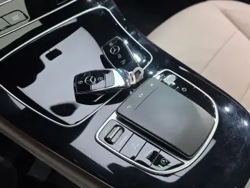 2023 Mercedes-Benz E-Класс с пробегом 70 057 км