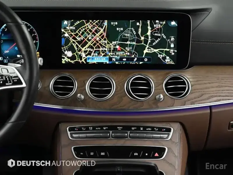 2022 Mercedes-Benz E-Класс с пробегом 52 645 км