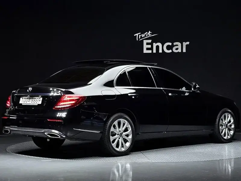 2019 Mercedes-Benz E-Класс с пробегом 80 923 км