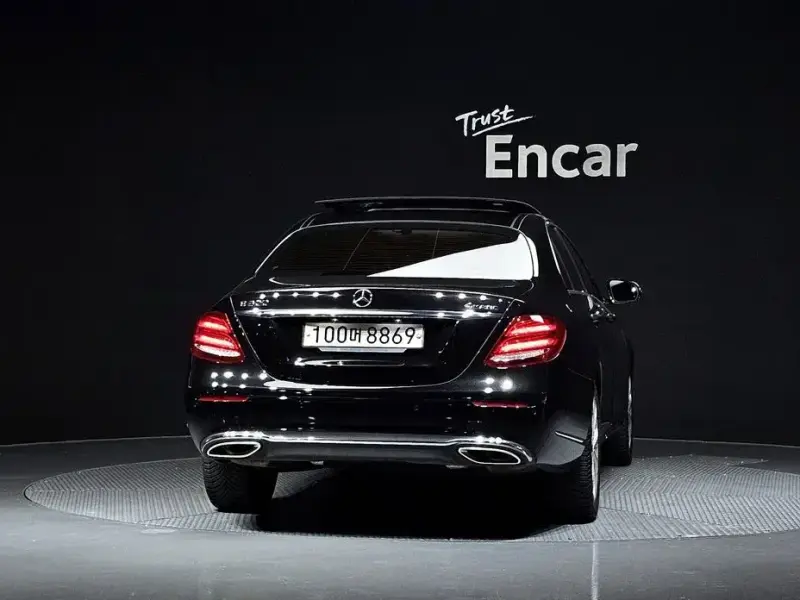 2019 Mercedes-Benz E-Класс с пробегом 80 923 км