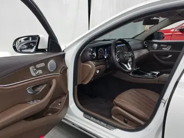 2019 Mercedes-Benz E-Класс с пробегом 182 971 км