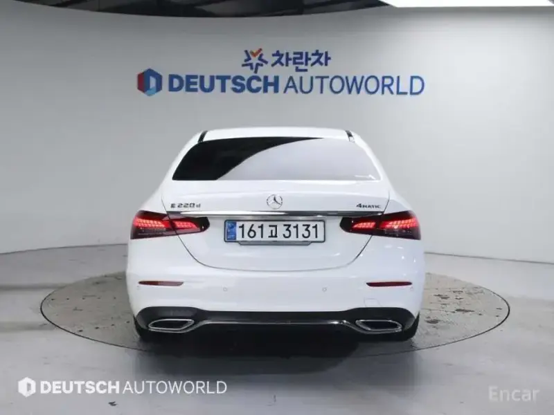2023 Mercedes-Benz E-Класс с пробегом 15 746 км