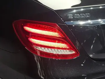 2019 Mercedes-Benz E-Класс с пробегом 80 923 км