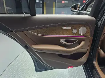 2019 Mercedes-Benz E-Класс с пробегом 80 923 км