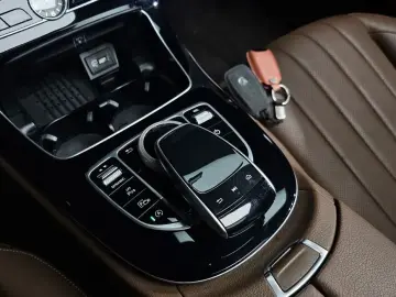 2019 Mercedes-Benz E-Класс с пробегом 80 923 км