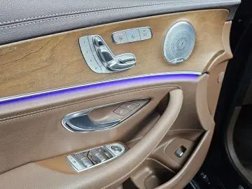 2019 Mercedes-Benz E-Класс с пробегом 80 923 км