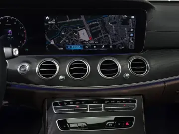 2022 Mercedes-Benz E-Класс с пробегом 56 143 км