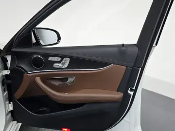 2022 Mercedes-Benz E-Класс с пробегом 56 143 км