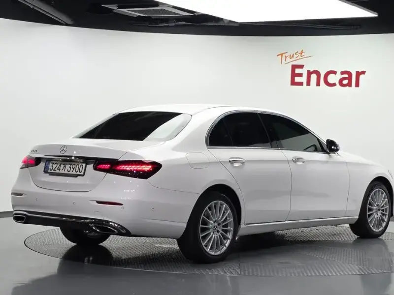 2021 Mercedes-Benz E-Класс с пробегом 118 944 км