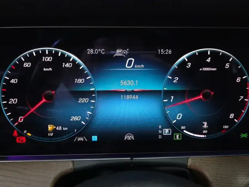 2021 Mercedes-Benz E-Класс с пробегом 118 944 км