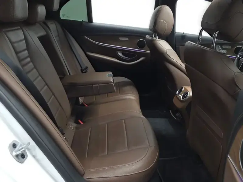 2021 Mercedes-Benz E-Класс с пробегом 118 944 км