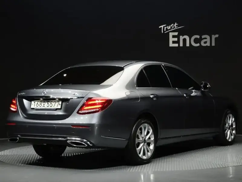 2020 Mercedes-Benz E-Класс с пробегом 99 258 км