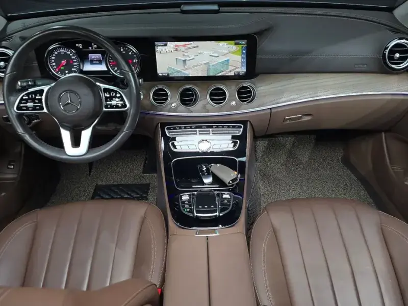 2020 Mercedes-Benz E-Класс с пробегом 99 258 км