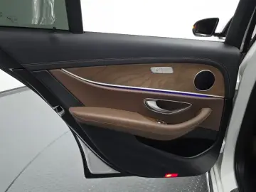 2021 Mercedes-Benz E-Класс с пробегом 118 944 км