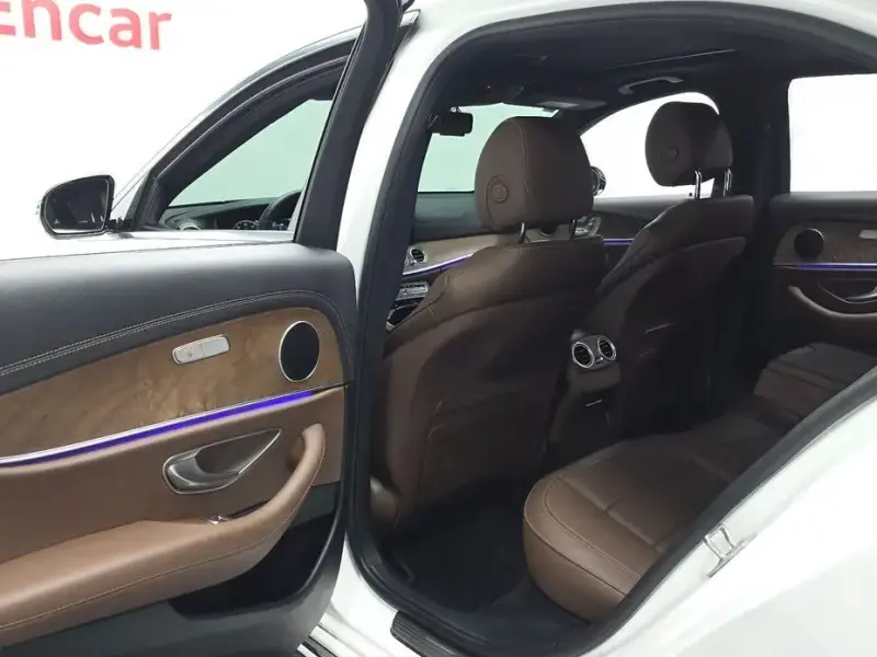 2021 Mercedes-Benz E-Класс с пробегом 118 944 км