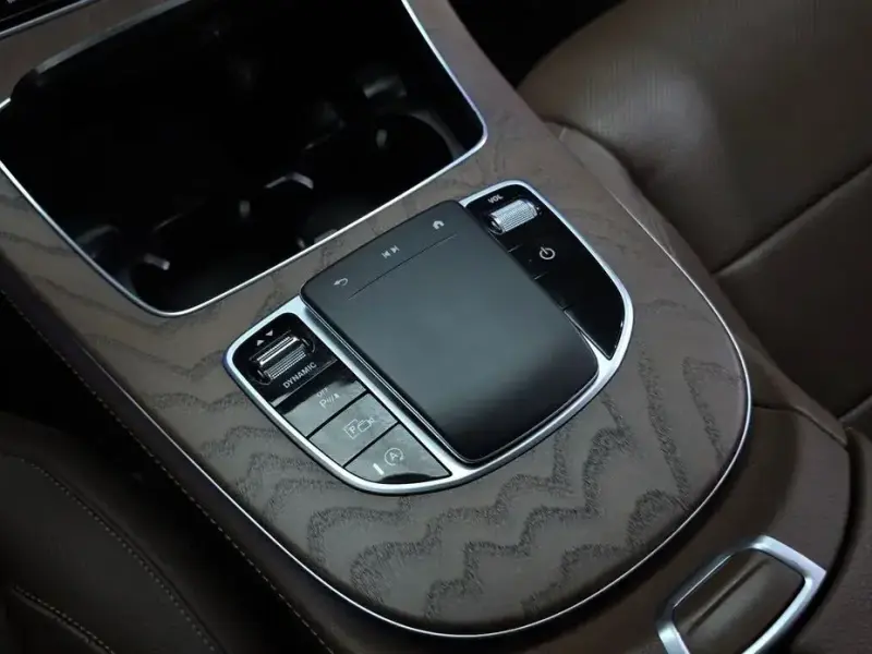 2021 Mercedes-Benz E-Класс с пробегом 118 944 км