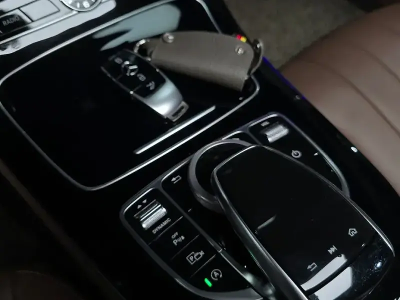 2020 Mercedes-Benz E-Класс с пробегом 99 258 км