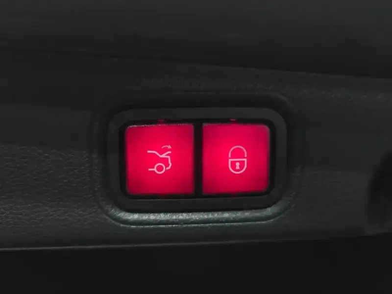 2020 Mercedes-Benz E-Класс с пробегом 99 258 км
