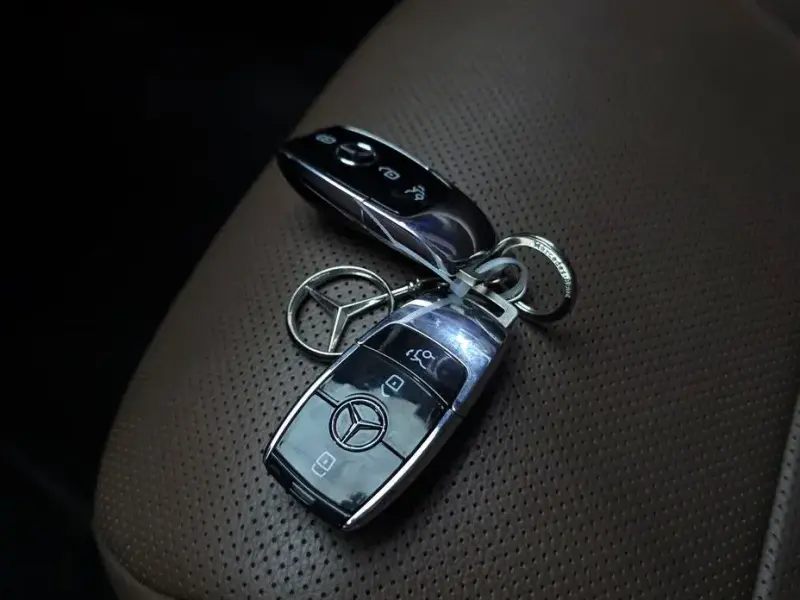 2021 Mercedes-Benz E-Класс с пробегом 118 944 км
