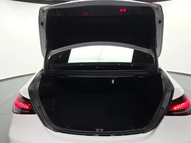 2021 Mercedes-Benz E-Класс с пробегом 118 944 км