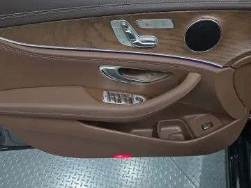 2020 Mercedes-Benz E-Класс с пробегом 99 258 км