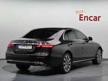 2022 Mercedes-Benz E-Класс с пробегом 56 471 км