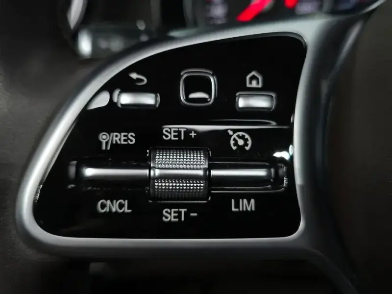 2020 Mercedes-Benz E-Класс с пробегом 99 258 км