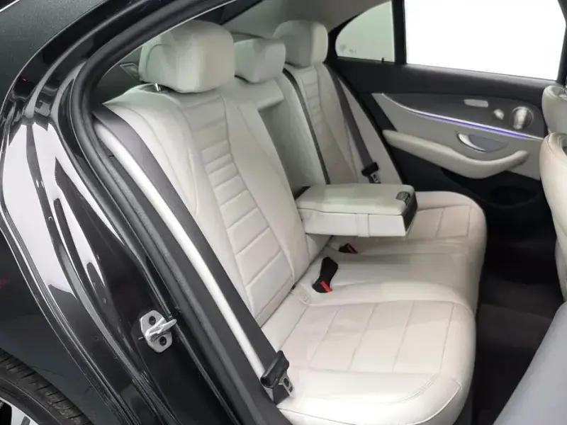 2022 Mercedes-Benz E-Класс с пробегом 56 471 км