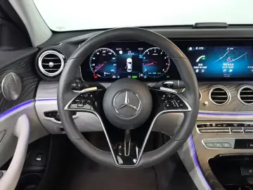 2022 Mercedes-Benz E-Класс с пробегом 56 471 км