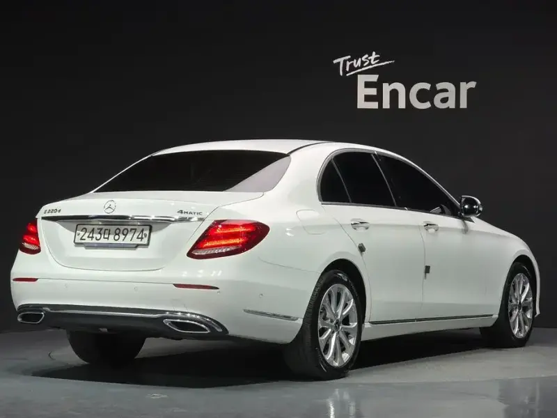 2020 Mercedes-Benz E-Класс с пробегом 107 359 км