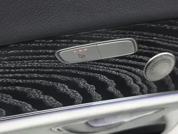 2022 Mercedes-Benz E-Класс с пробегом 56 471 км