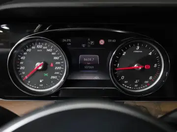 2020 Mercedes-Benz E-Класс с пробегом 107 359 км