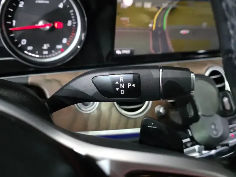 2020 Mercedes-Benz E-Класс с пробегом 107 359 км