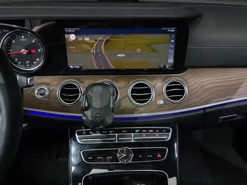 2020 Mercedes-Benz E-Класс с пробегом 107 359 км