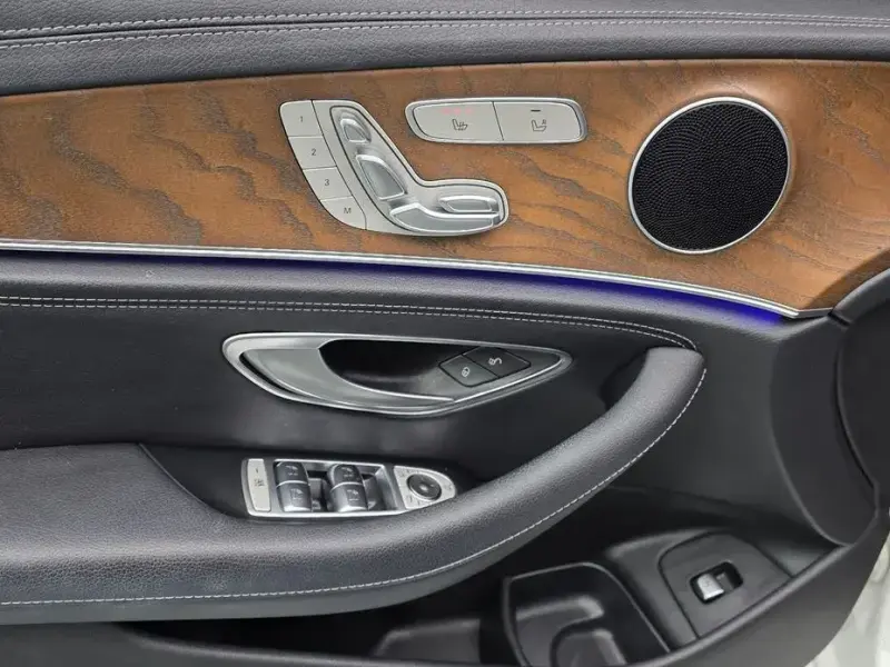 2020 Mercedes-Benz E-Класс с пробегом 107 359 км