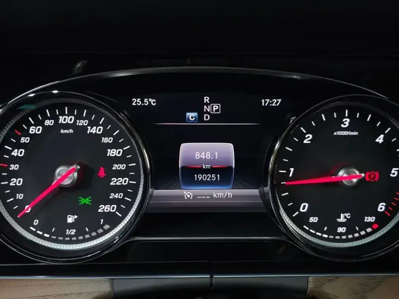2018 Mercedes-Benz E-Класс с пробегом 190 251 км