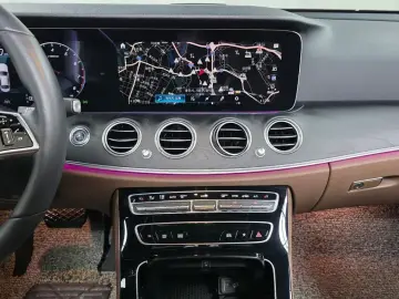 2022 Mercedes-Benz E-Класс с пробегом 20 245 км